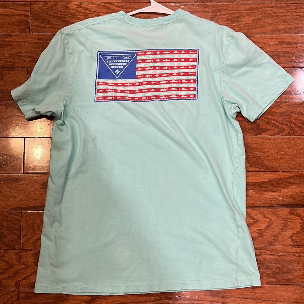 Columbia sportswear t-shirt Medium
